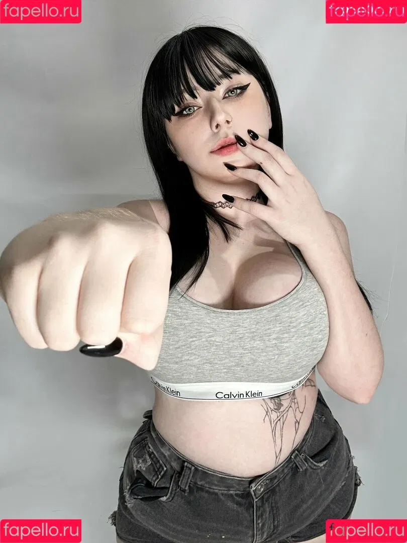 kuroishi Onlyfans Photo Gallery 