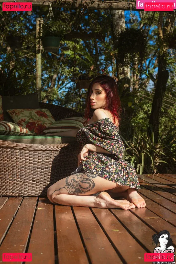 Emih Suicide Onlyfans Photo Gallery 