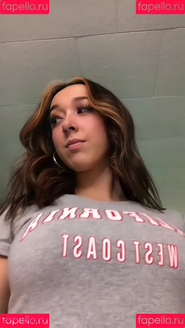 Presley Hine Onlyfans Photo Gallery 