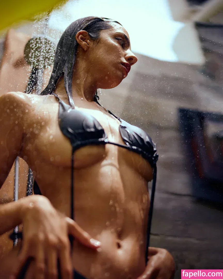 Luna Piombanti Onlyfans Photo Gallery 