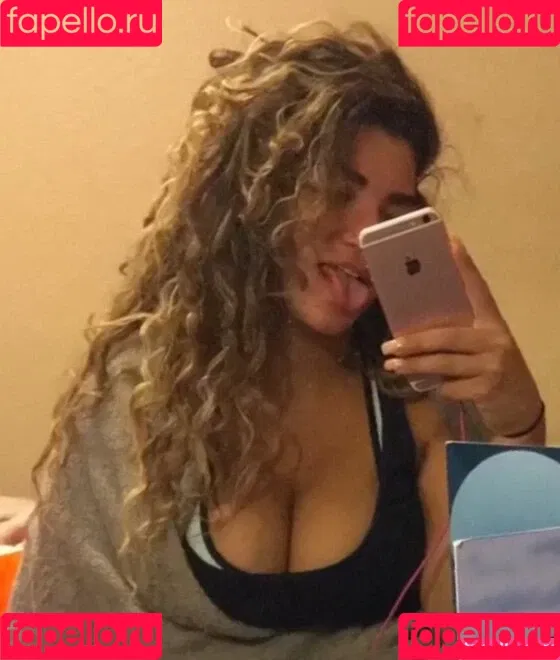 babyyameera Onlyfans Photo Gallery 