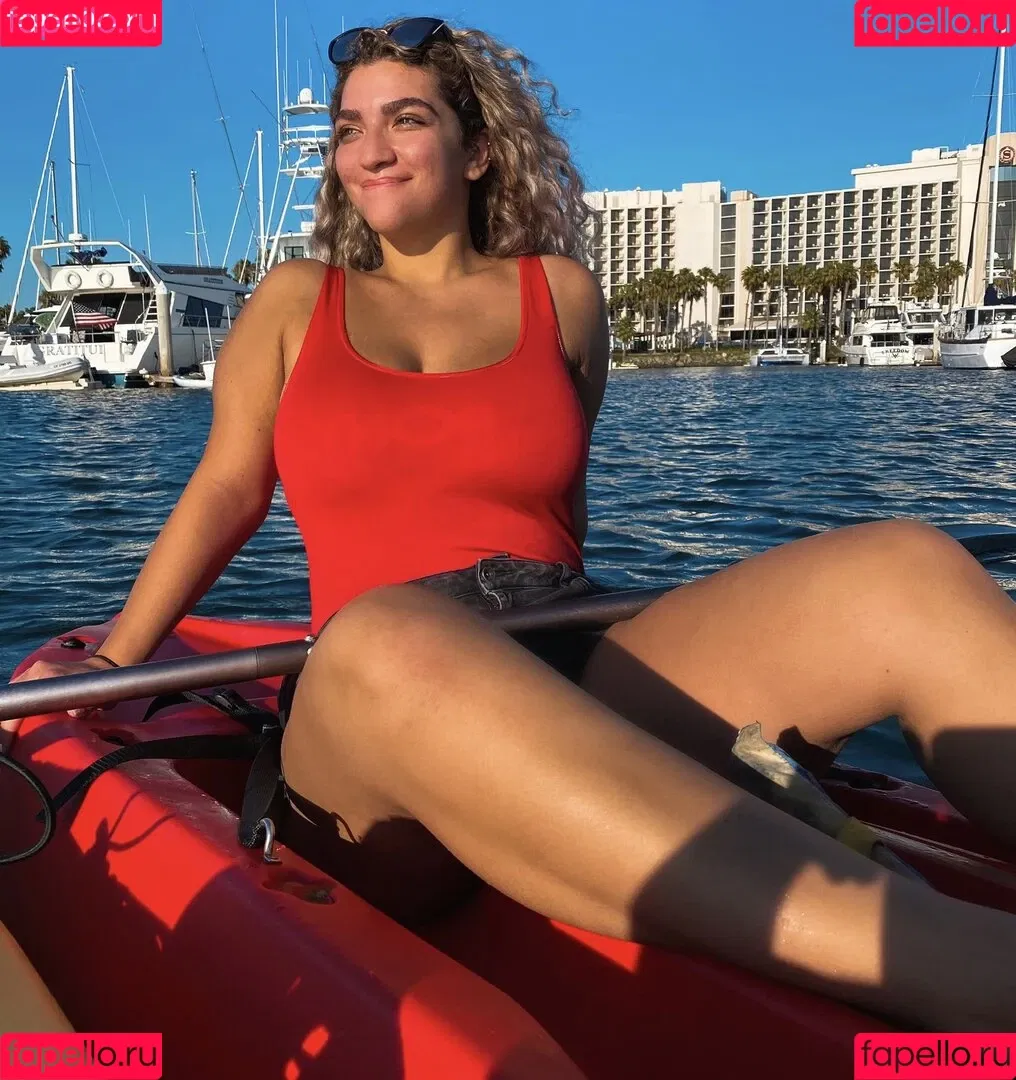 babyyameera Onlyfans Photo Gallery 