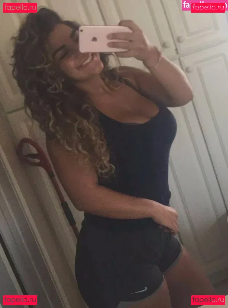 babyyameera Onlyfans Photo Gallery 