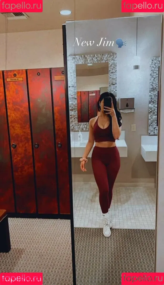 f1elly Onlyfans Photo Gallery 