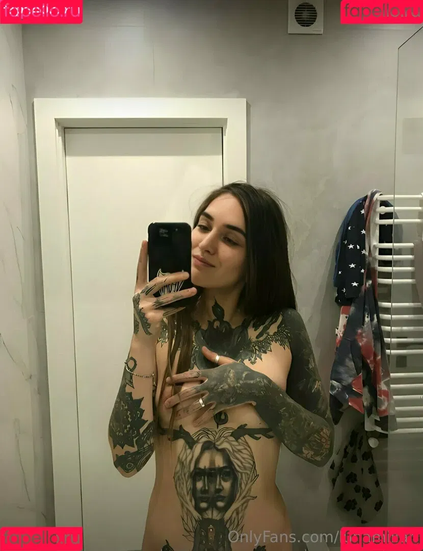 lunamilian Onlyfans Photo Gallery 