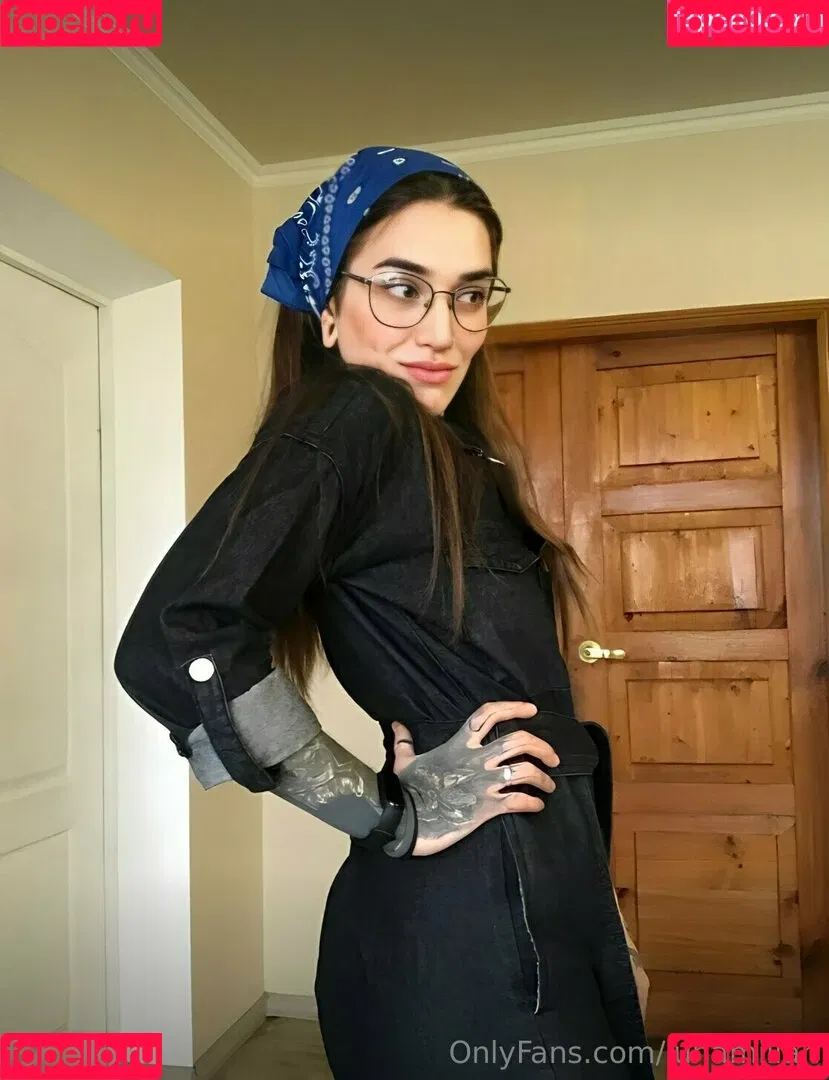 lunamilian Onlyfans Photo Gallery 