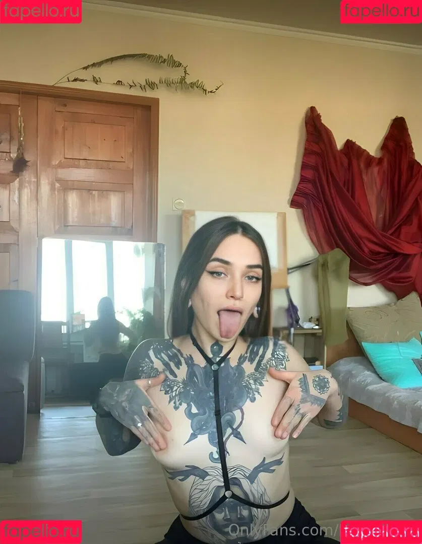 lunamilian Onlyfans Photo Gallery 