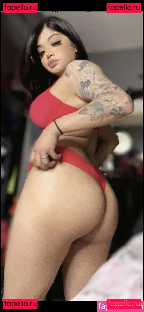 Daniela Chaverry Onlyfans Photo Gallery 