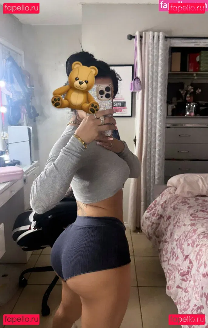 Daniela Chaverry Onlyfans Photo Gallery 