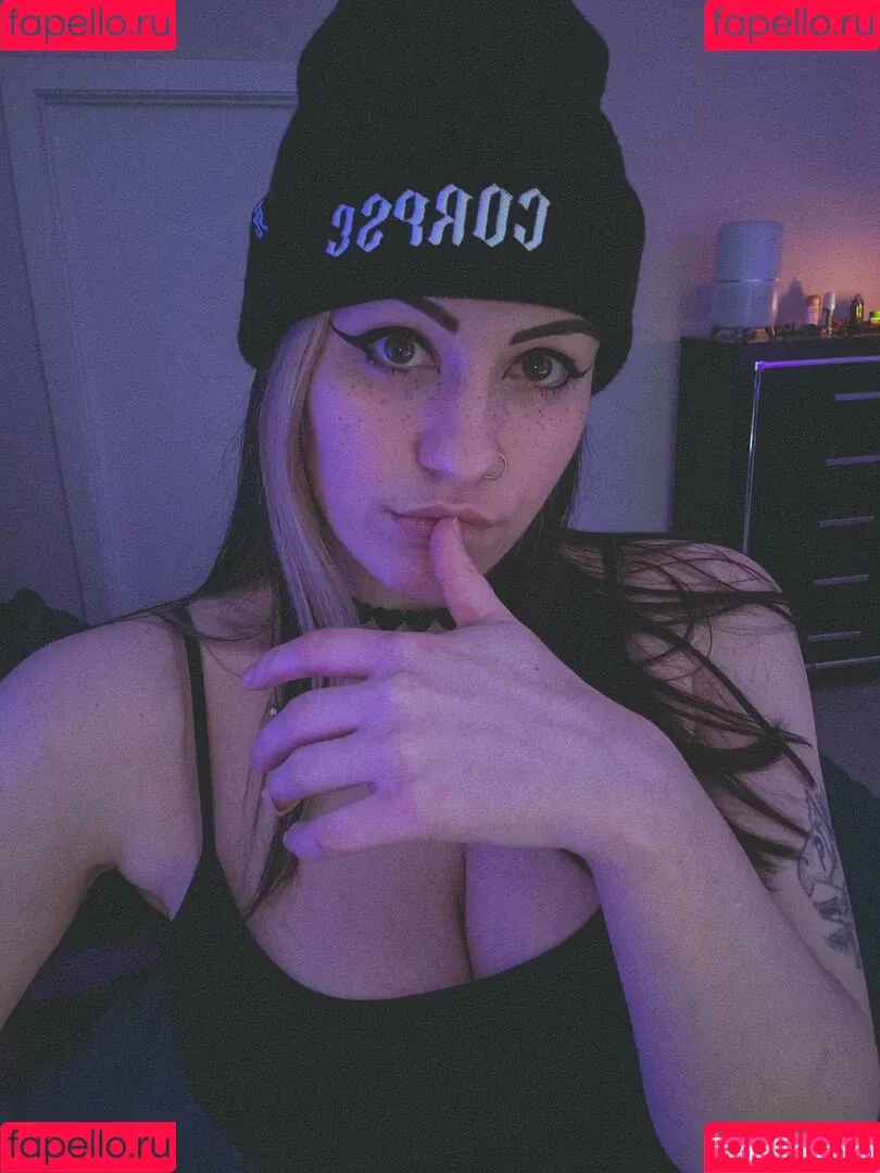 ConcealedBones Onlyfans Photo Gallery 