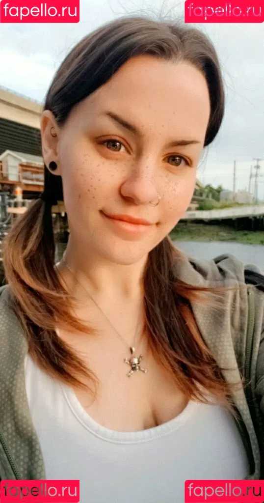ConcealedBones Onlyfans Photo Gallery 