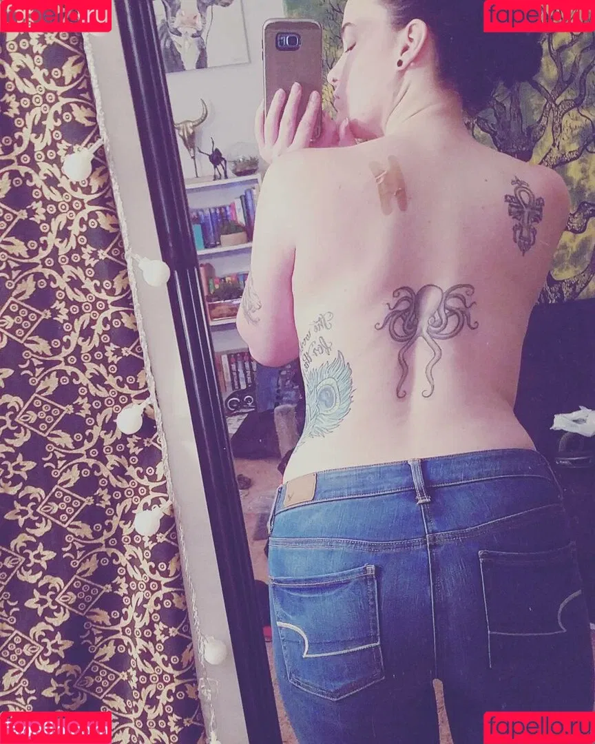 ConcealedBones Onlyfans Photo Gallery 