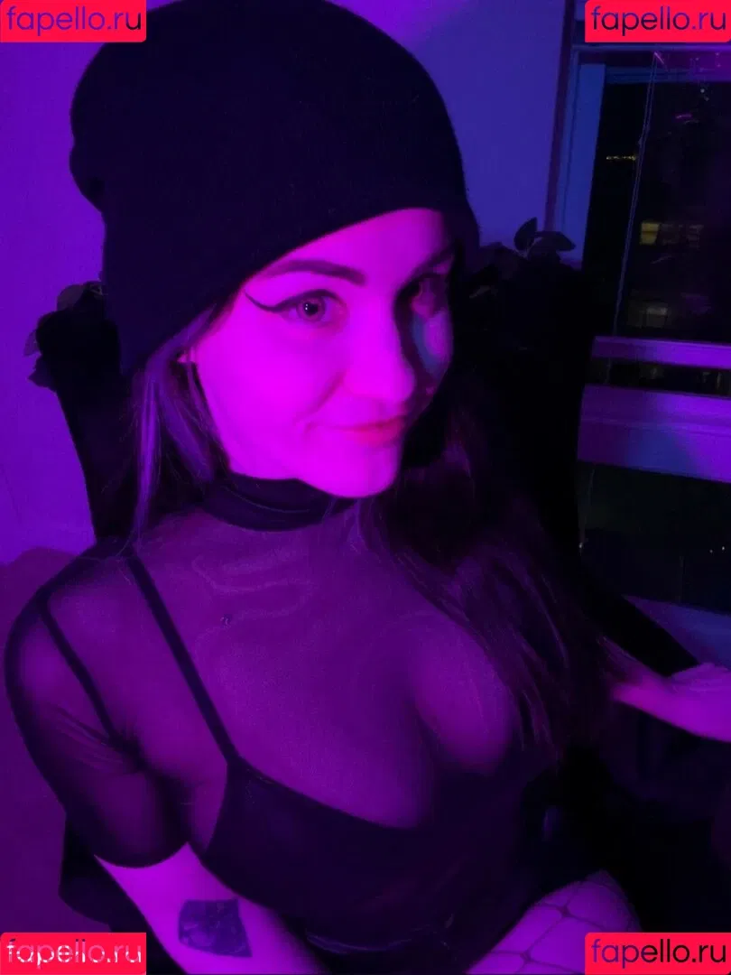 ConcealedBones Onlyfans Photo Gallery 