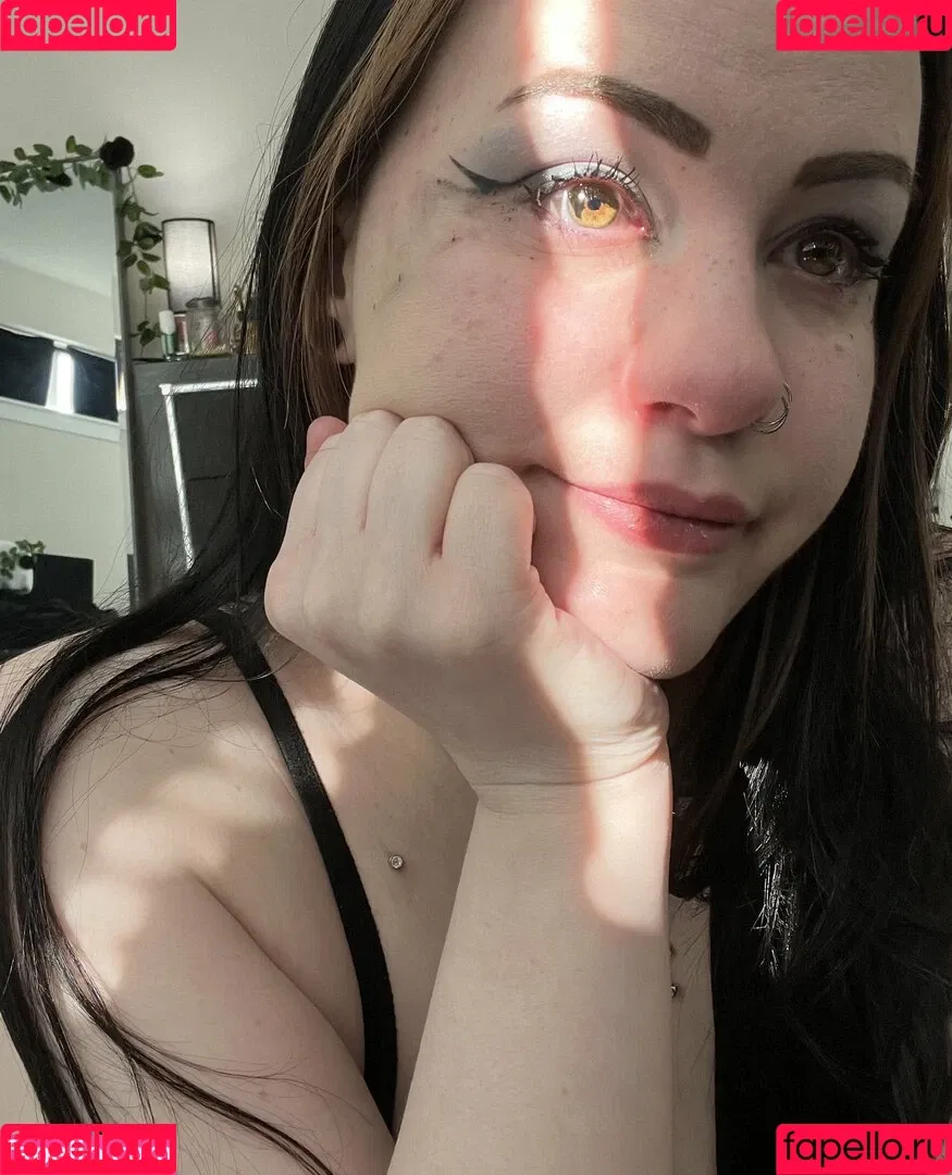 ConcealedBones Onlyfans Photo Gallery 