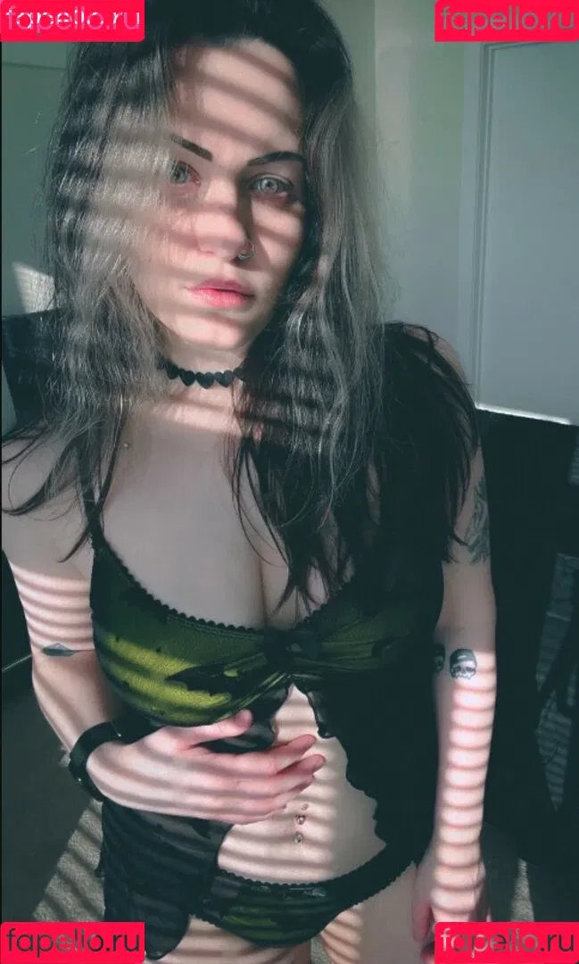 ConcealedBones Onlyfans Photo Gallery 