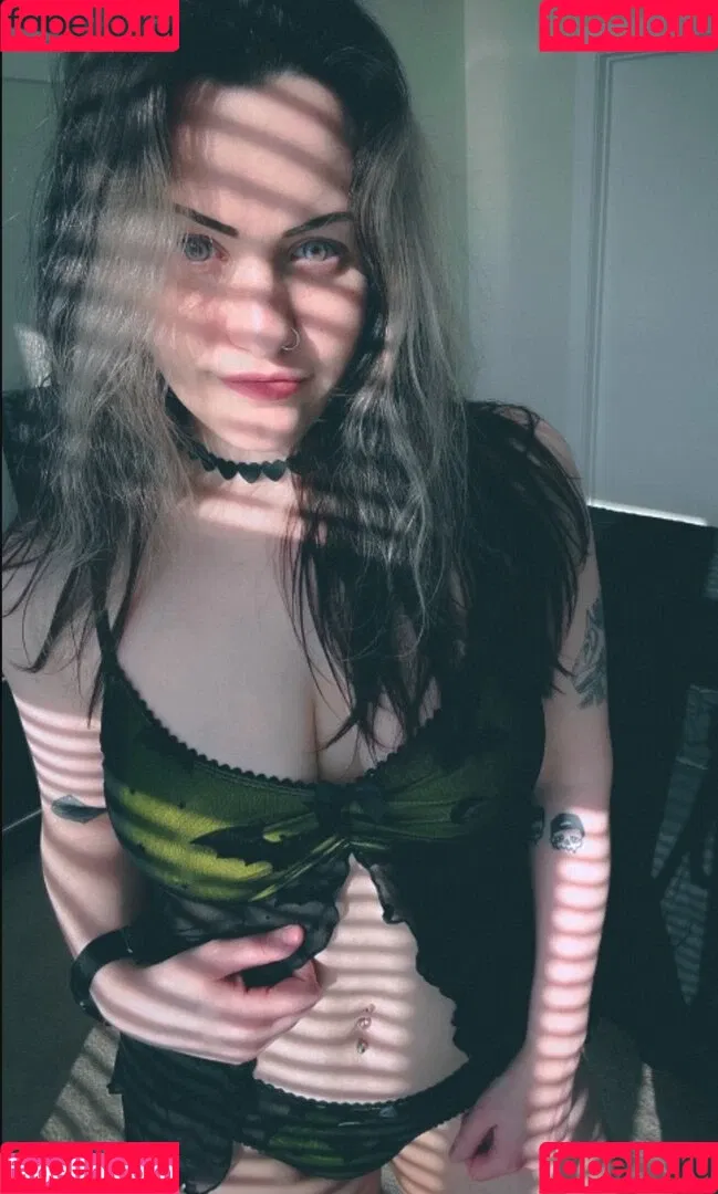 ConcealedBones Onlyfans Photo Gallery 