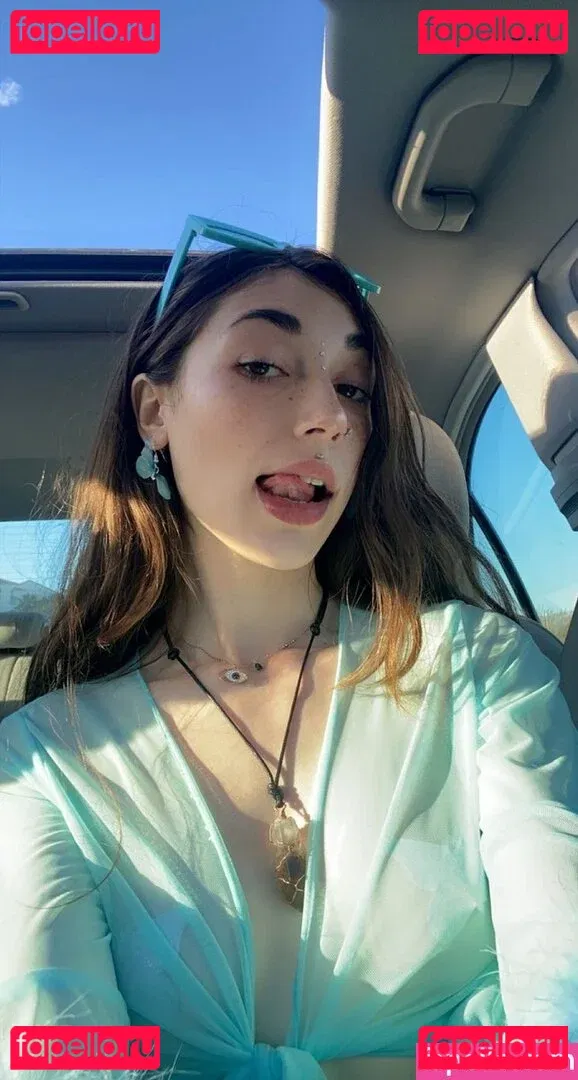 Tiana Blow Onlyfans Photo Gallery 