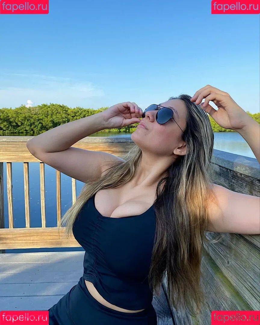 Maddy Mahmoudi Onlyfans Photo Gallery 