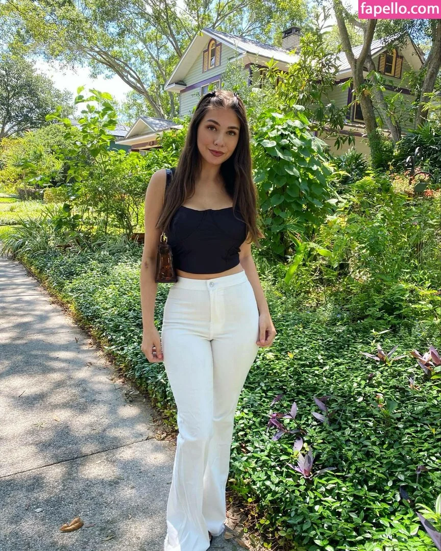 Maddy Mahmoudi Onlyfans Photo Gallery 