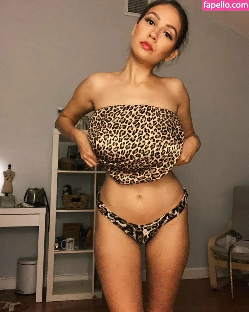 Maddy Mahmoudi Onlyfans Photo Gallery 
