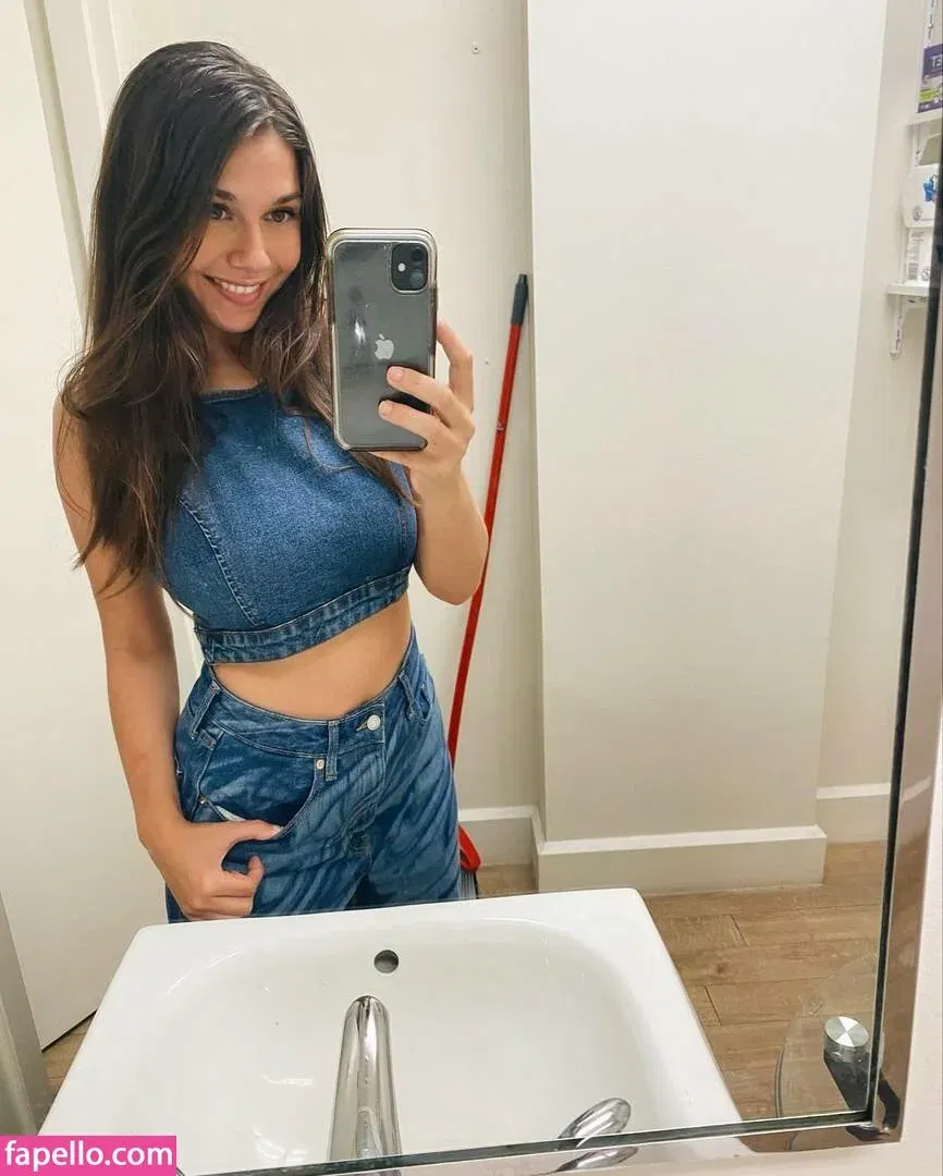 Maddy Mahmoudi Onlyfans Photo Gallery 