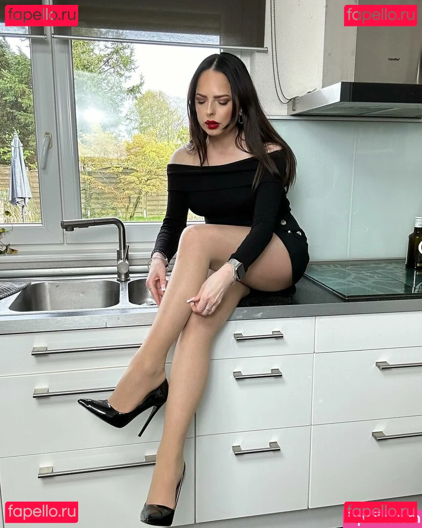 Bella Donna Onlyfans Photo Gallery 