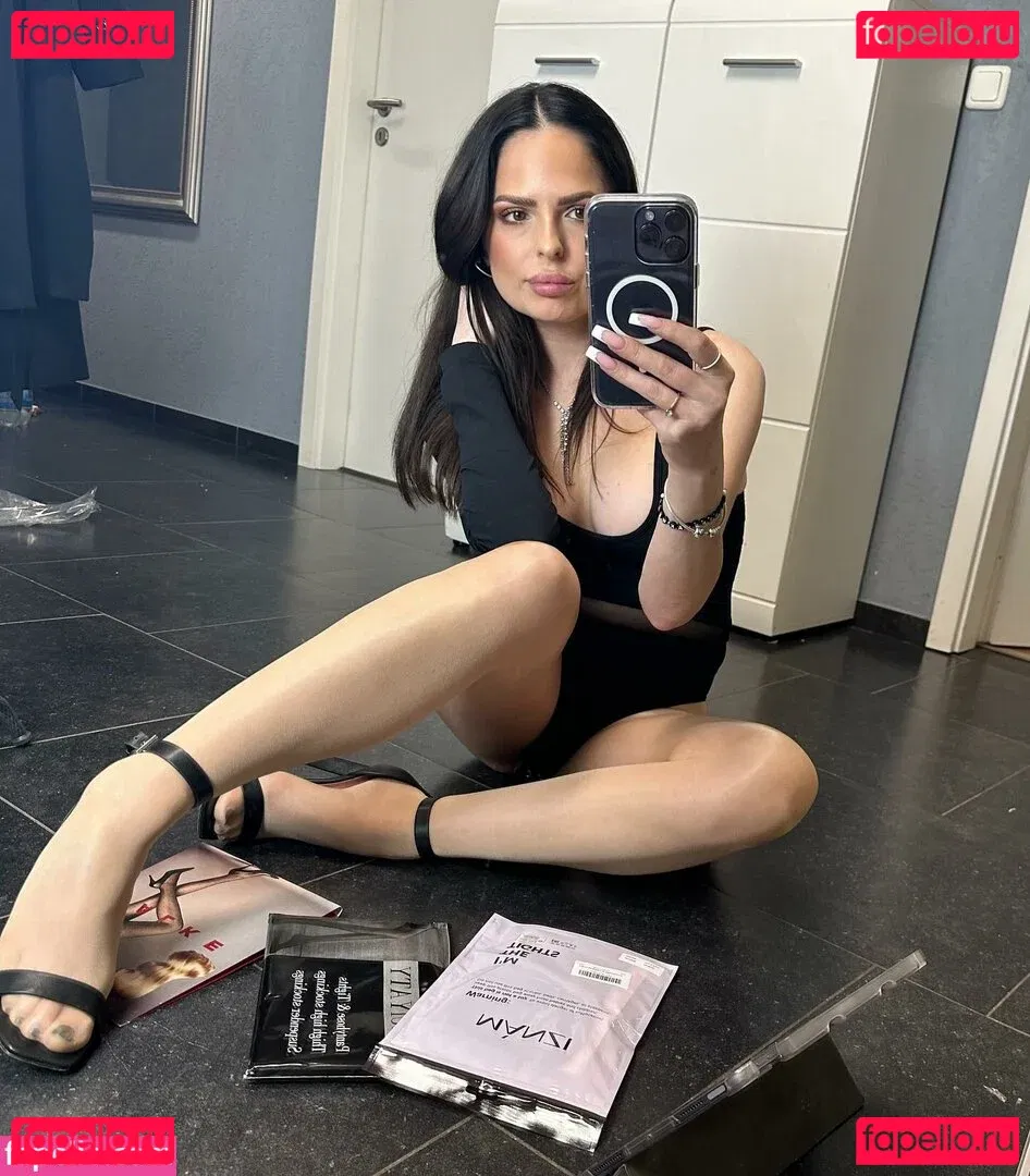 Bella Donna Onlyfans Photo Gallery 