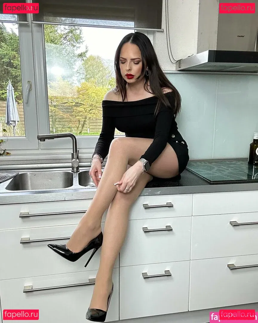 Bella Donna Onlyfans Photo Gallery 