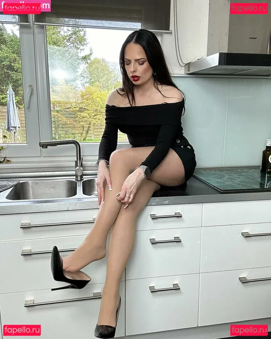 Bella Donna Onlyfans Photo Gallery 
