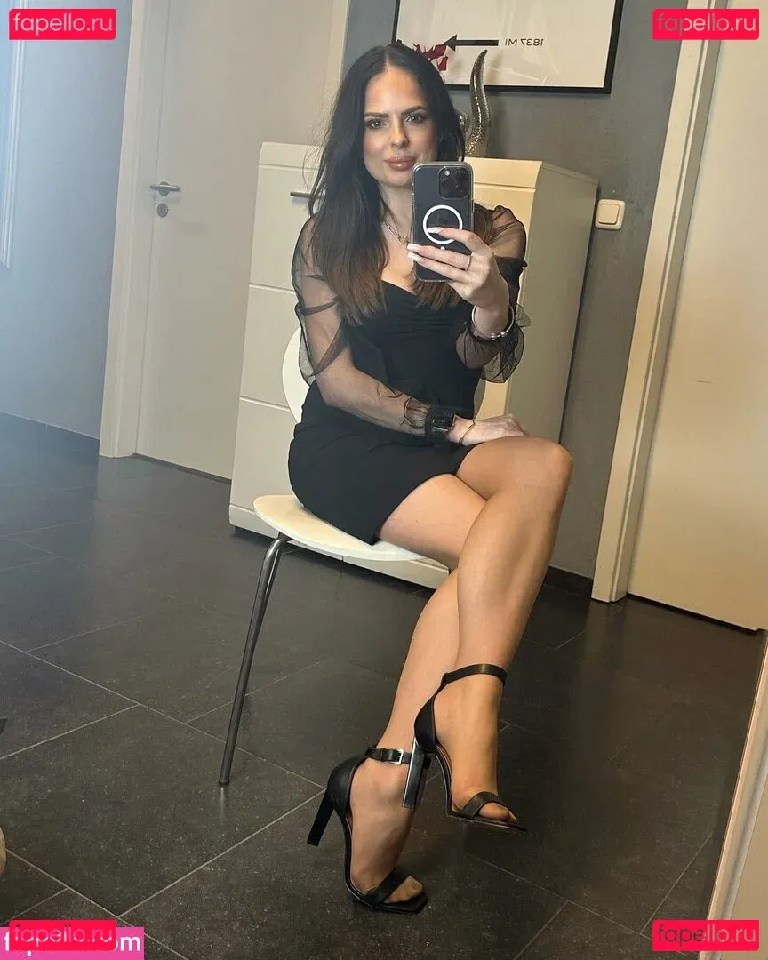 Bella Donna Onlyfans Photo Gallery 