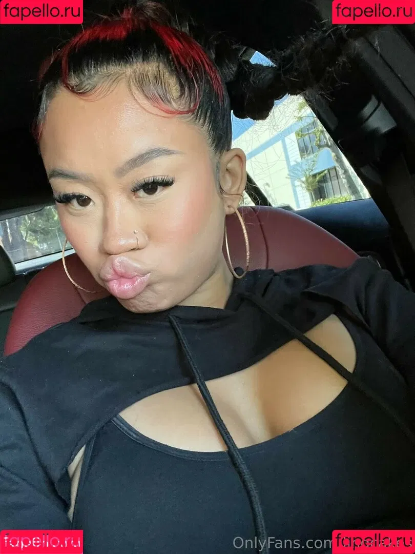 lingcakes Onlyfans Photo Gallery 