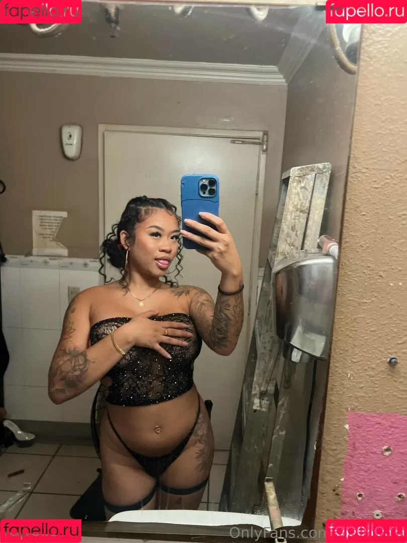 lingcakes Onlyfans Photo Gallery 