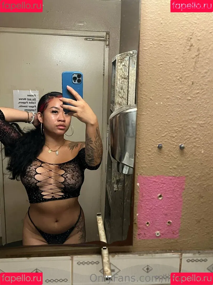 lingcakes Onlyfans Photo Gallery 