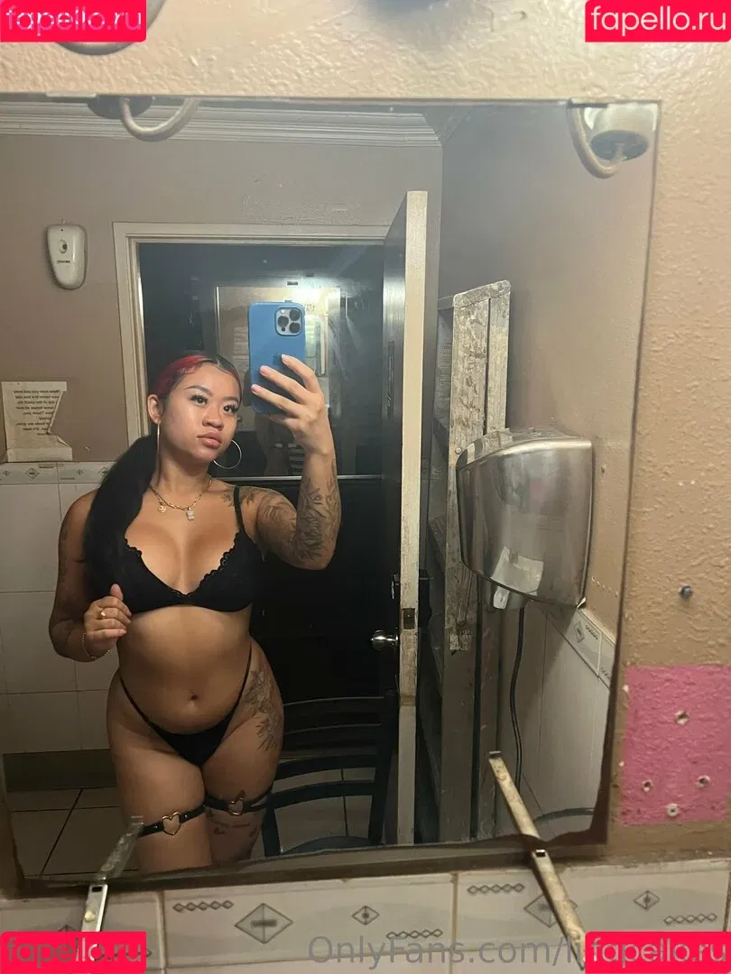 lingcakes Onlyfans Photo Gallery 