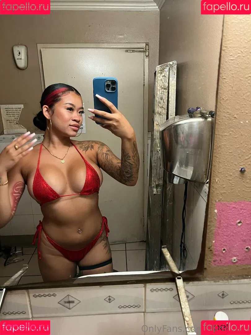 lingcakes Onlyfans Photo Gallery 
