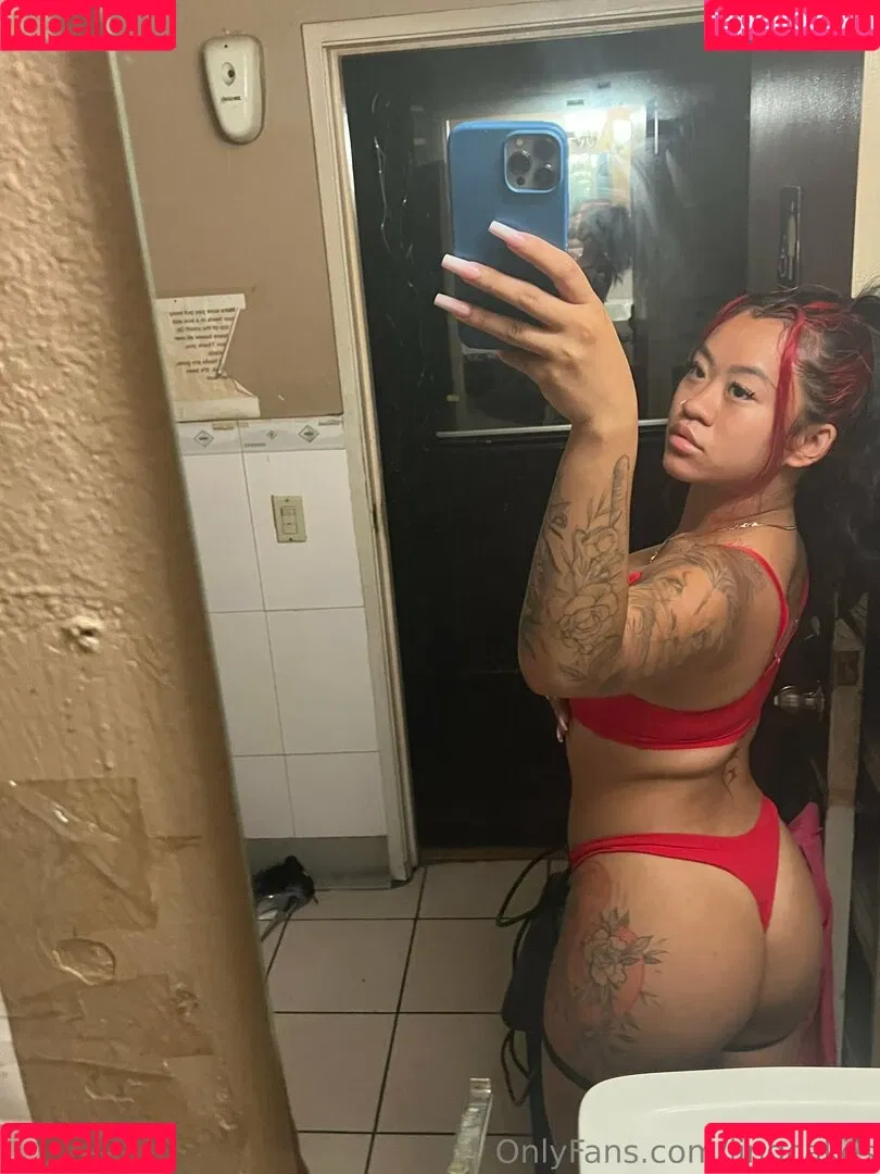 lingcakes Onlyfans Photo Gallery 