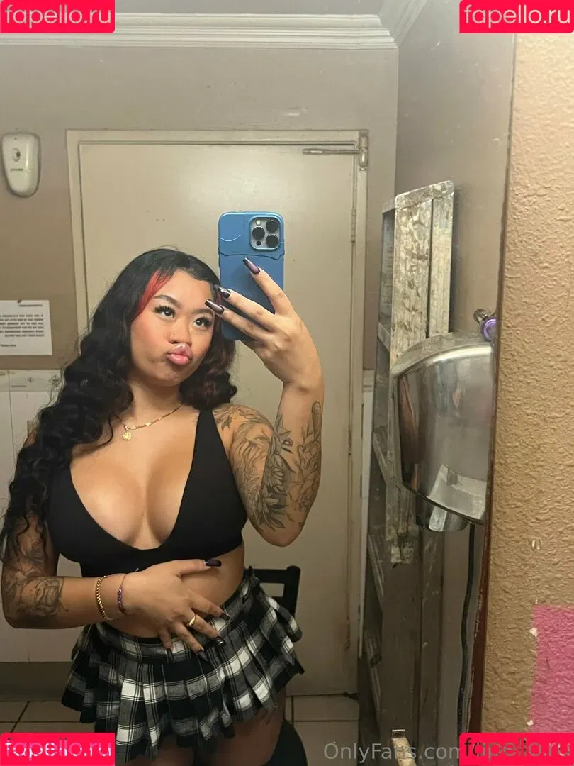 lingcakes Onlyfans Photo Gallery 