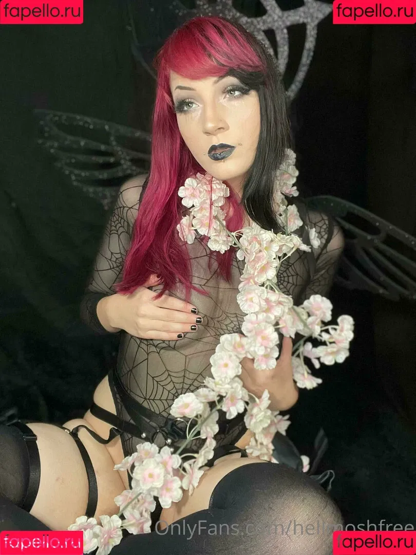 hellmoshfree Onlyfans Photo Gallery 