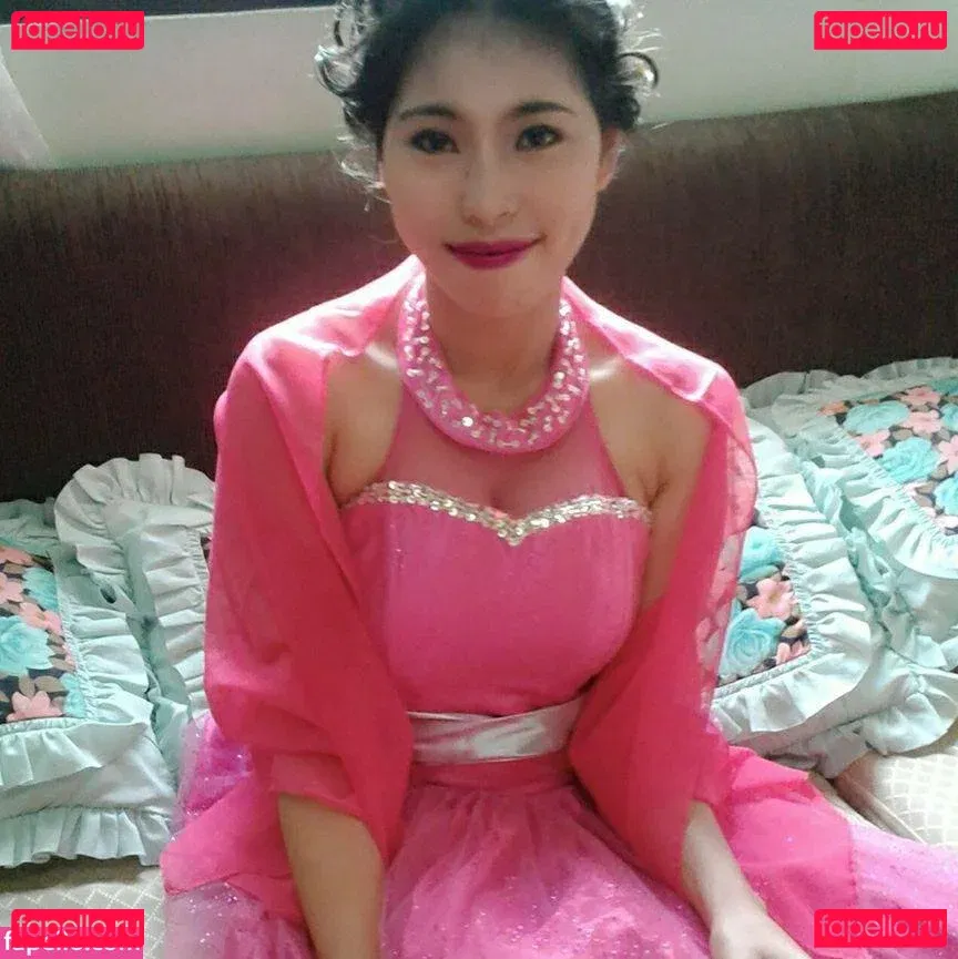 BustyCia Onlyfans Photo Gallery 