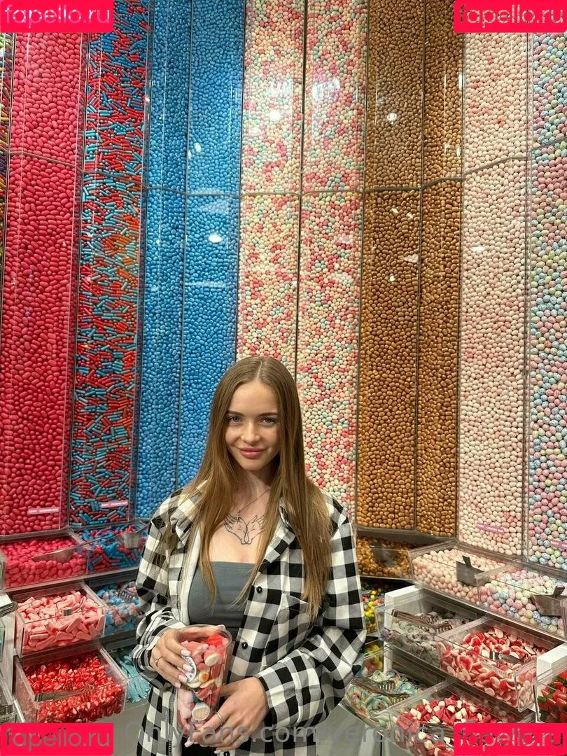 veronica_flowers Onlyfans Photo Gallery 
