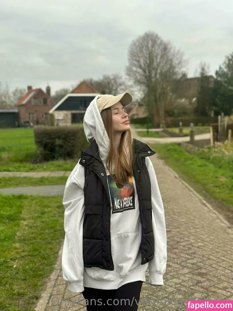 veronica_flowers Onlyfans Photo Gallery 