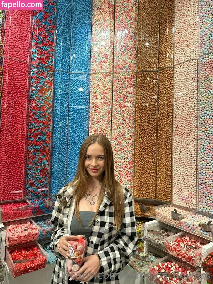 veronica_flowers Onlyfans Photo Gallery 