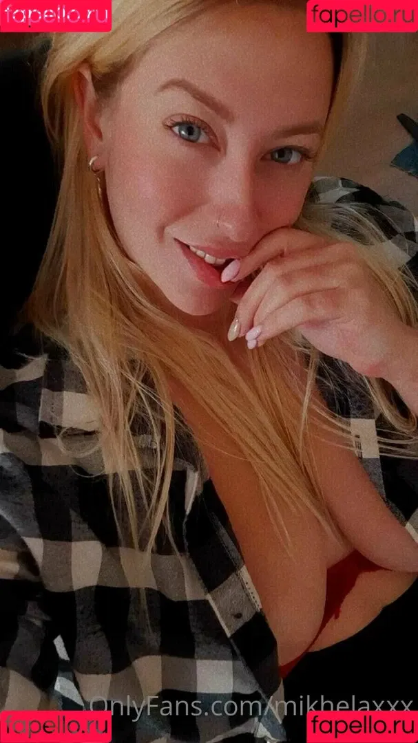 mikhelaxxx Onlyfans Photo Gallery 