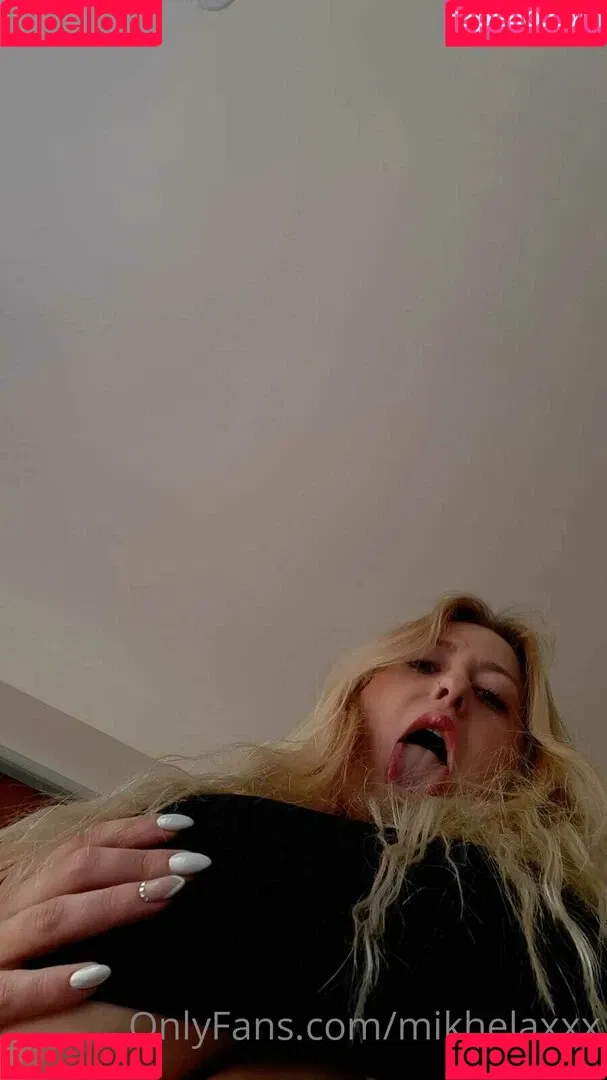 mikhelaxxx Onlyfans Photo Gallery 