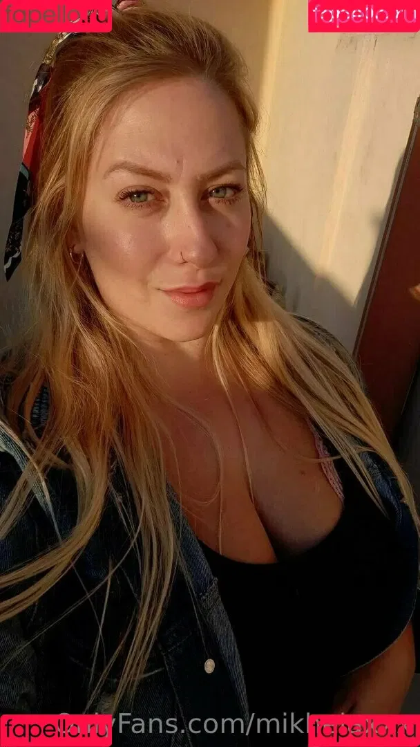 mikhelaxxx Onlyfans Photo Gallery 