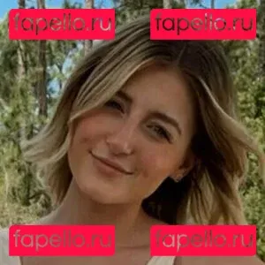 yogawithemily Onlyfans Photo Gallery 