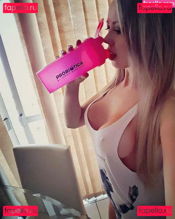 Katlen Oliveira Onlyfans Photo Gallery 