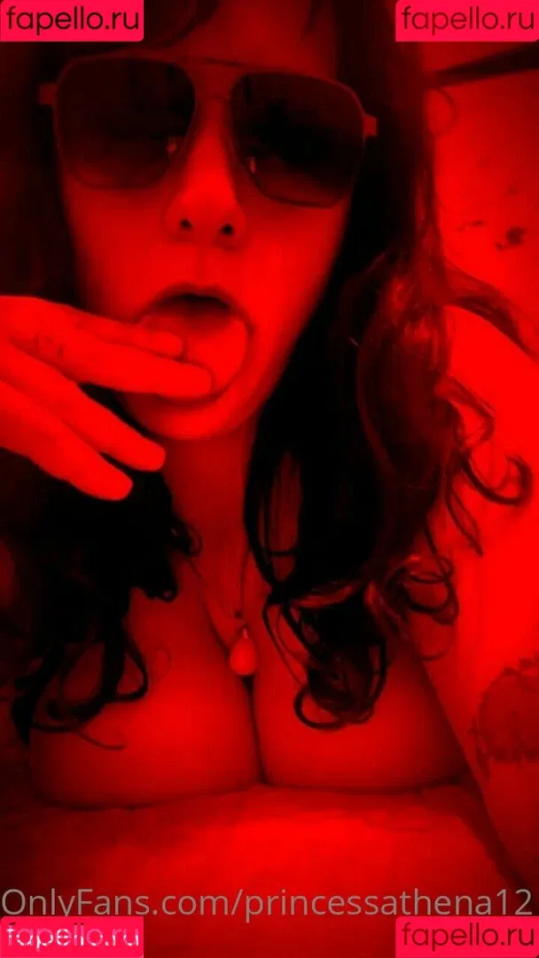 princessathena12 Onlyfans Photo Gallery 