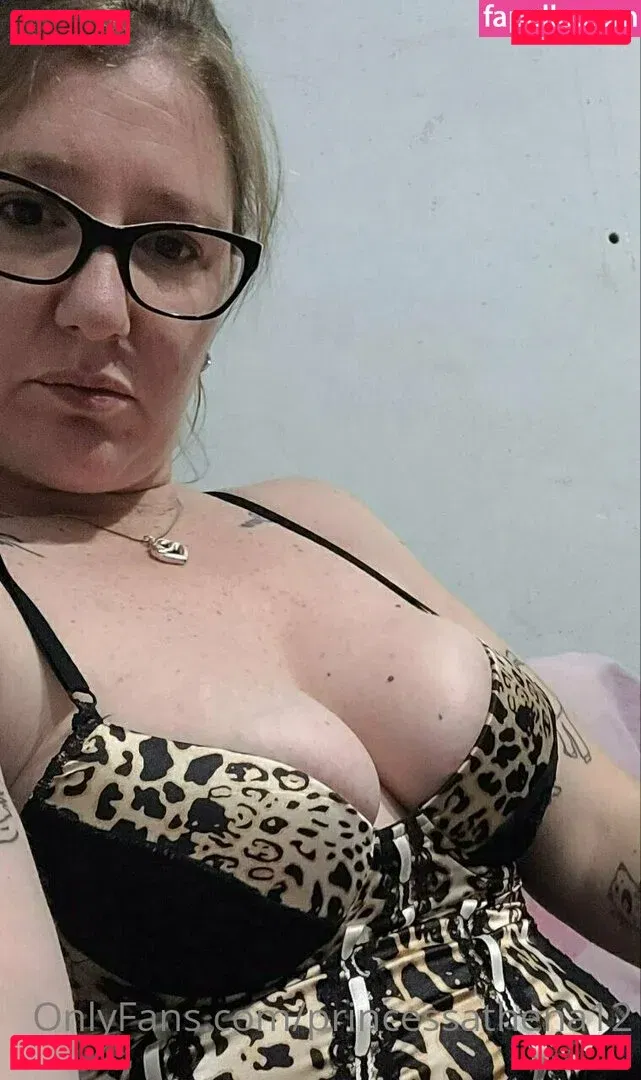 princessathena12 Onlyfans Photo Gallery 