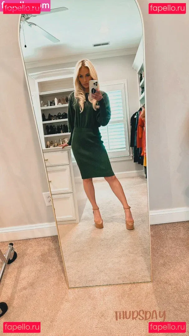 Tomi Lahren Onlyfans Photo Gallery 